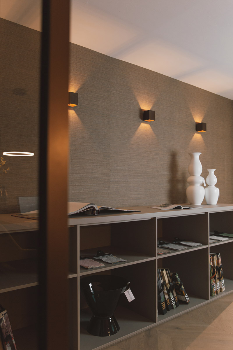 Showroom detail